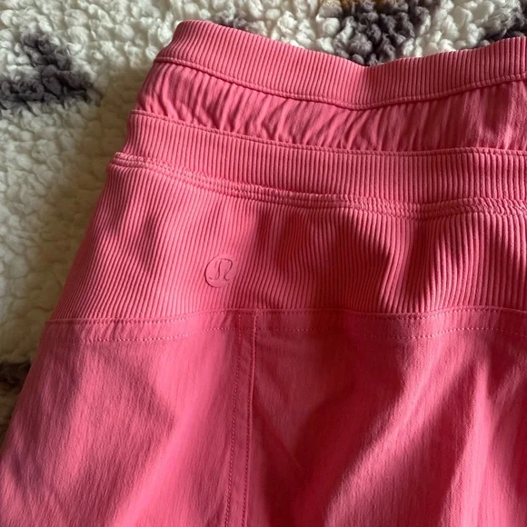 Lululemon Women’s Dance Studio High-Rise Short 3.5" Sakura Pink Size 4 - Picture 11 of 12